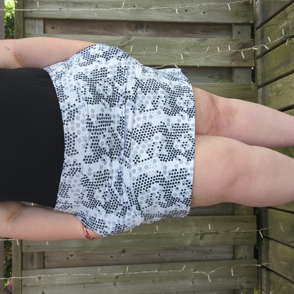 Golf Skort - Picture 1 of 11